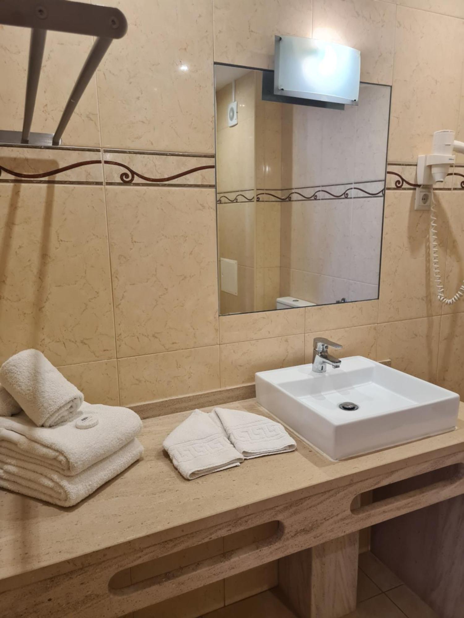 Apartamentos Cabrita Olhos de Agua  Zewnętrze zdjęcie