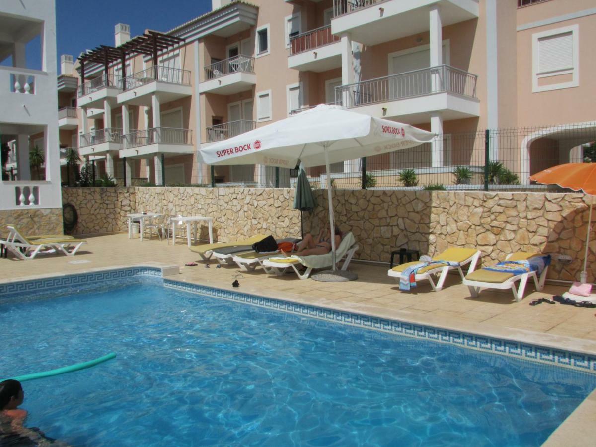 Apartamentos Cabrita Olhos de Agua  Zewnętrze zdjęcie