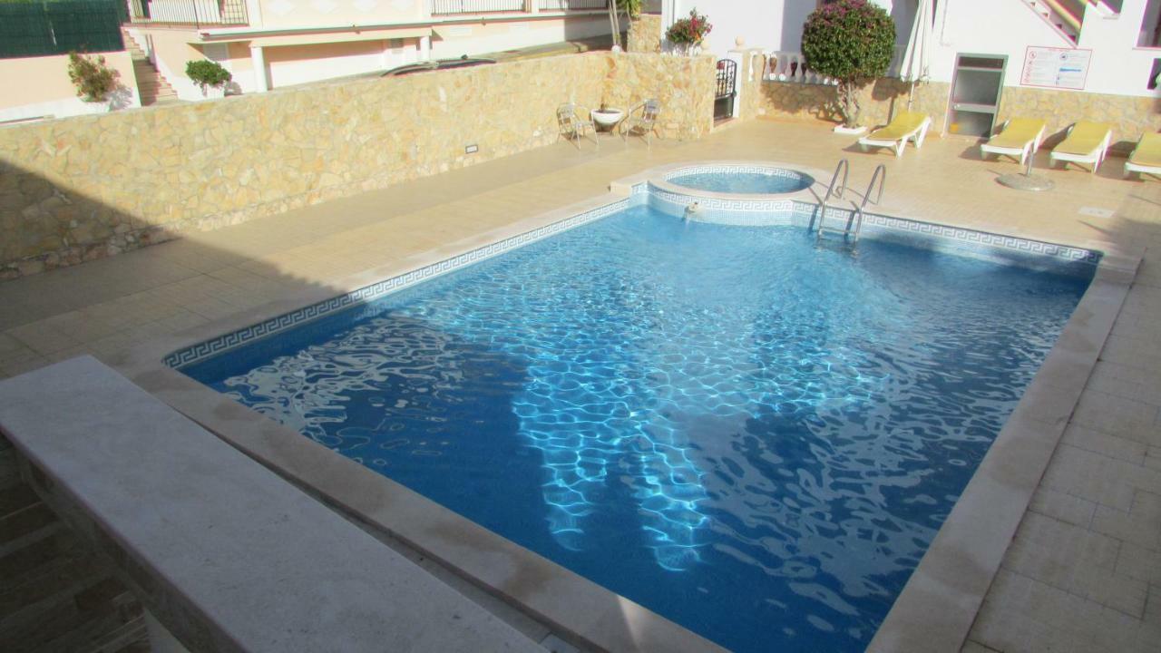 Apartamentos Cabrita Olhos de Agua  Zewnętrze zdjęcie