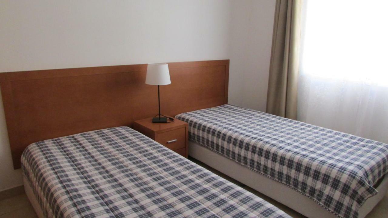 Apartamentos Cabrita Olhos de Agua  Zewnętrze zdjęcie